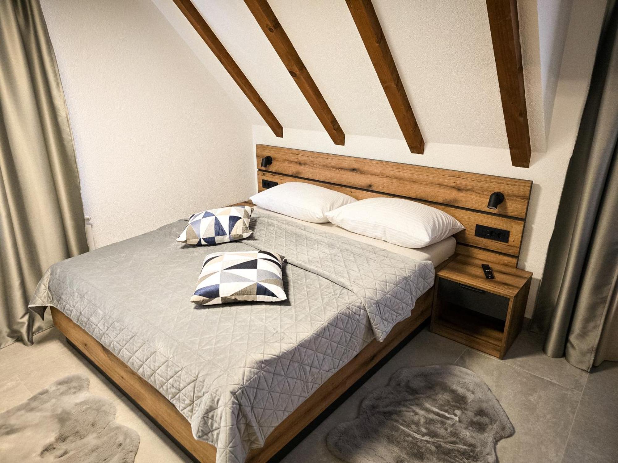 Villa Knezevic-Completely Renovated 2025 Plitvicka Jezera Luaran gambar
