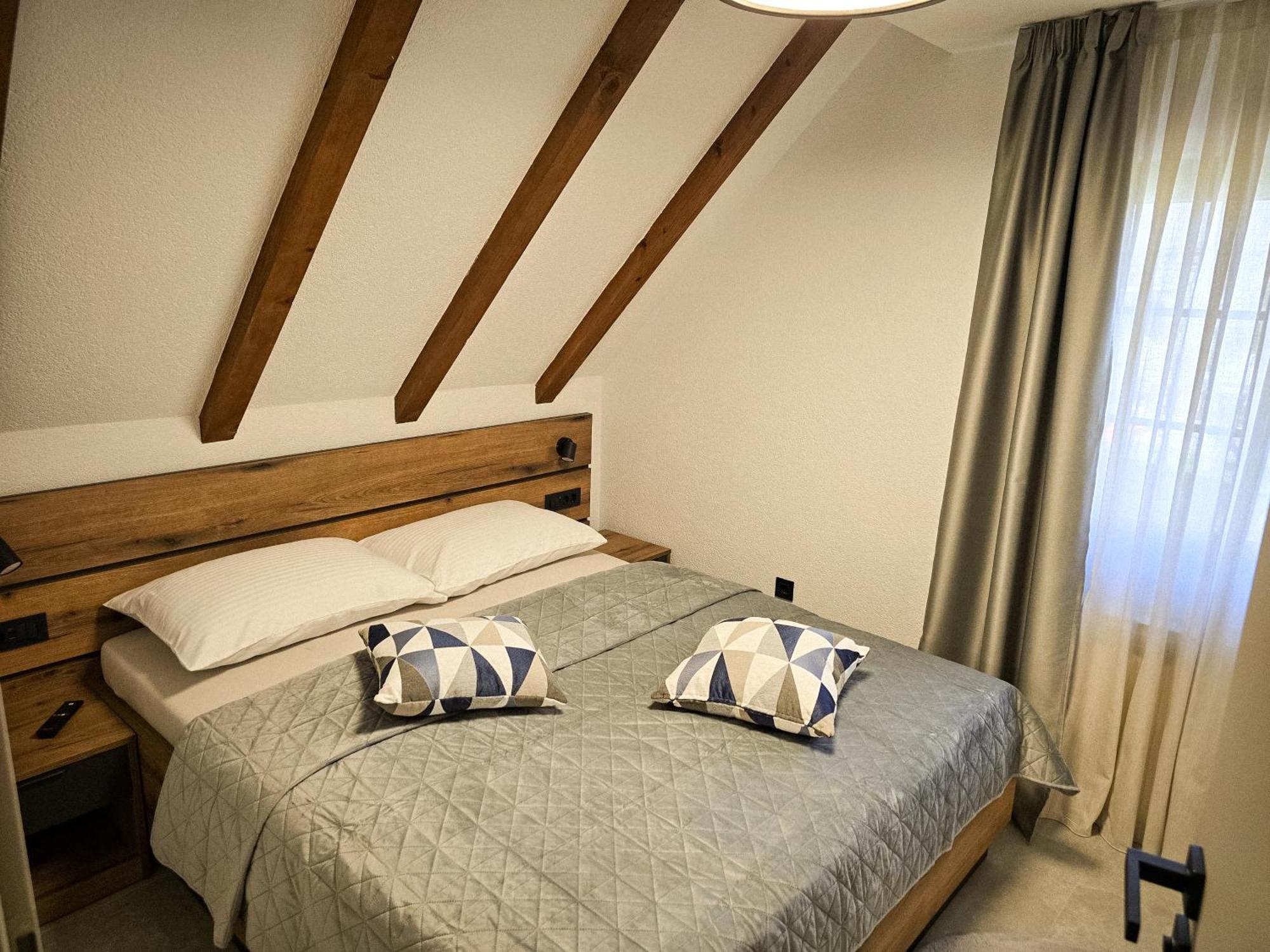 Villa Knezevic-Completely Renovated 2025 Plitvicka Jezera Luaran gambar
